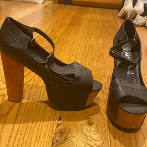 Jeffrey Campbell platform